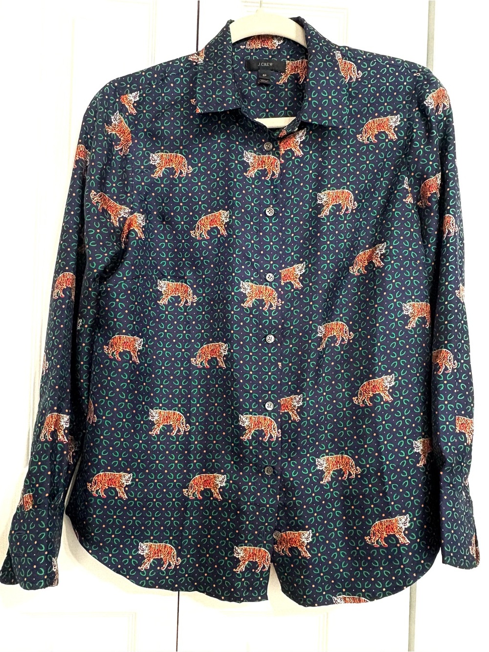 J. Crew petite silk twill Button-up Shirt blouse in Tiger Print, size 8P